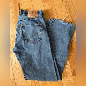 Levi's Cropped Jeans